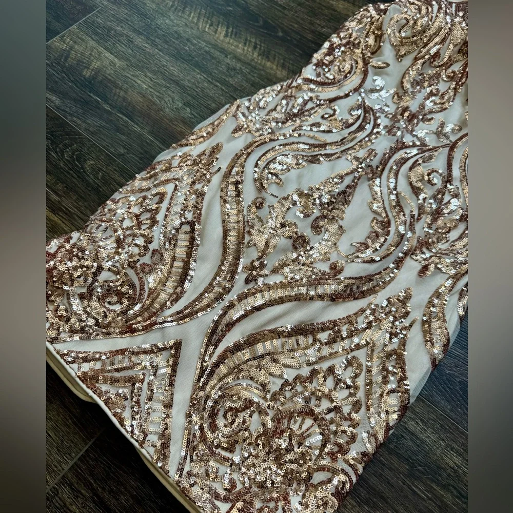 BLACK by BLUSH Short Prom Dress Gold Sequins 8 - Picture 11 of 11